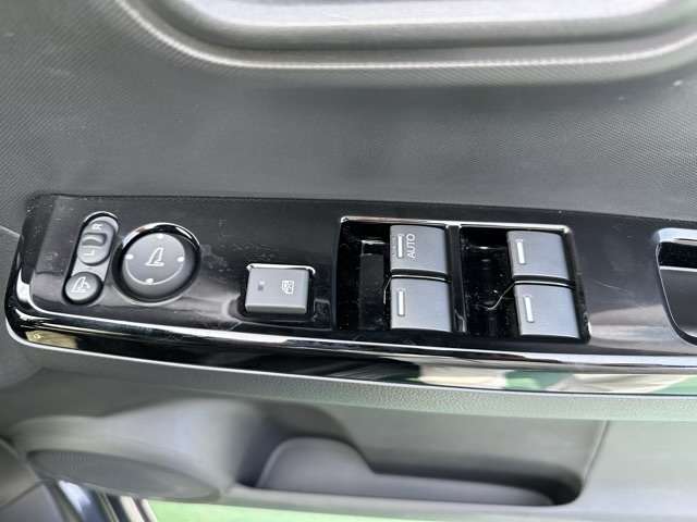 ホンダ Ｎ−ＯＮＥ ６６０ プレミアム R5年 (東海) 99