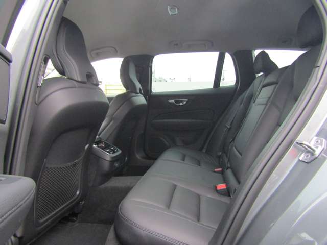 ボルボ Ｖ６０クロスカントリー Ｂ５ ＡＷＤ ４ＷＤ R3年 (関東) 99