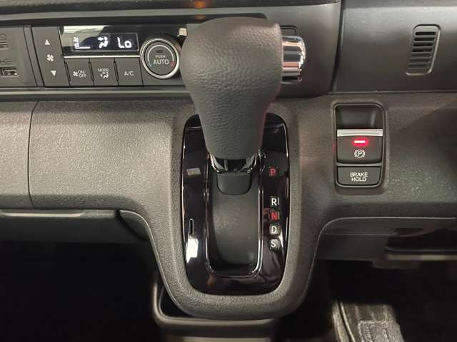 ホンダ Ｎ　ＢＯＸ カスタム ６６０ R6年 (近畿) 99