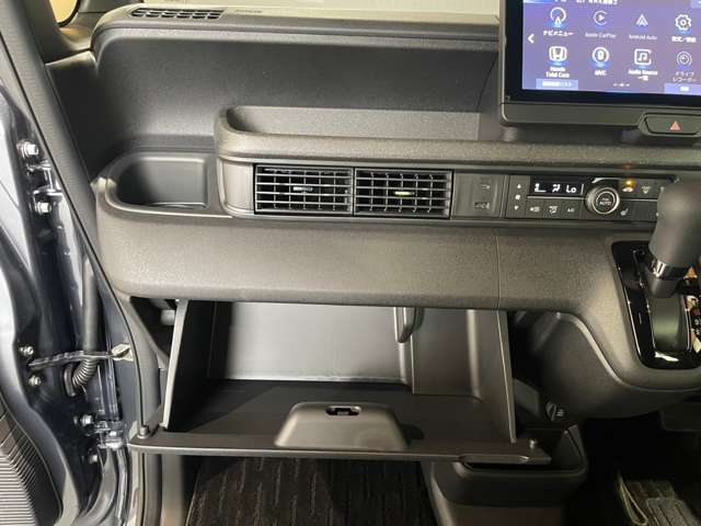 ホンダ Ｎ　ＢＯＸ カスタム ６６０ R6年 (近畿) 99