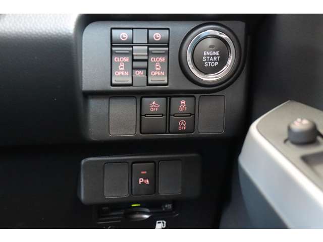 トヨタ ルーミー １．０ カスタム Ｇ R4年 (近畿) 99