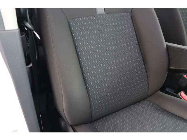 トヨタ ルーミー １．０ カスタム Ｇ R4年 (近畿) 99