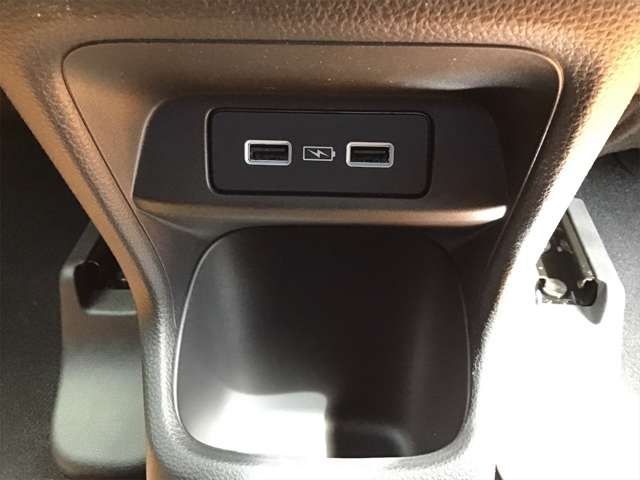 ホンダ ヴェゼル １．５ Ｅ：ＨＥＶ Ｚ R5年 (近畿) 99