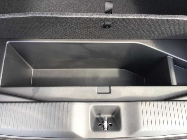 ホンダ ヴェゼル １．５ Ｅ：ＨＥＶ Ｚ R5年 (近畿) 99