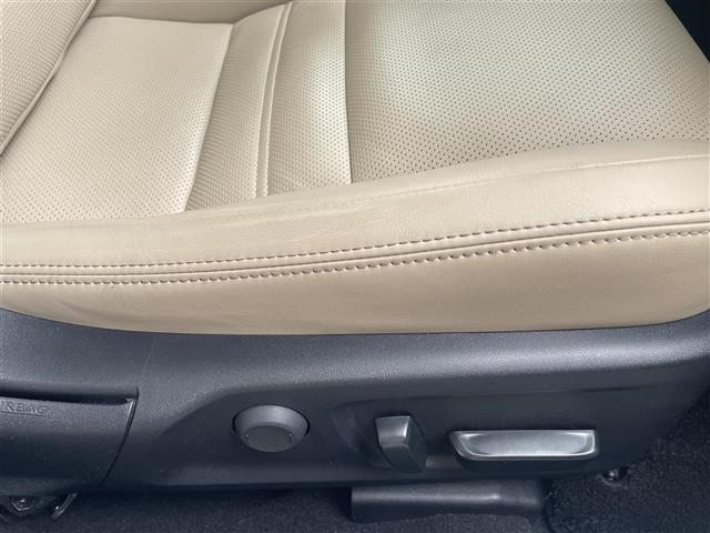 レクサス ＩＳ３００ｈ バージョンＬ R1年 (東海) 99