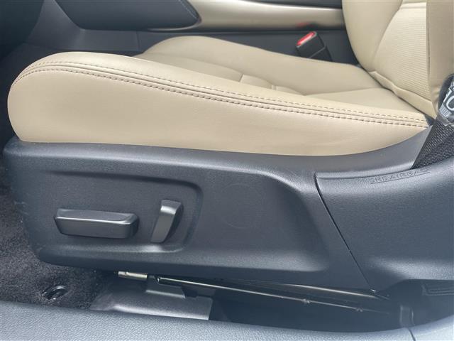 レクサス ＩＳ３００ｈ バージョンＬ R1年 (東海) 99