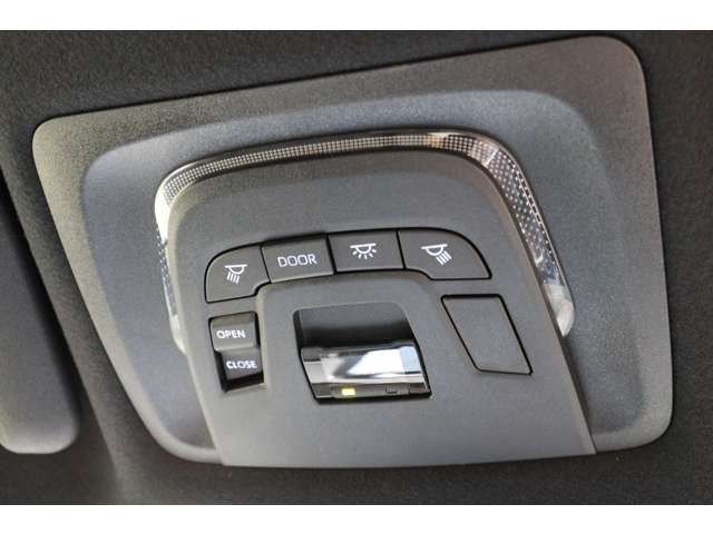 トヨタ カローラクロス　ハイブリッド １．８ ハイブリッド Ｚ R6年 (東海) 99