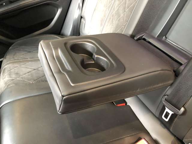 プジョー ３００８ ＧＴ ブルーＨＤＩ ディーゼルターボ R1年 (東北) 99