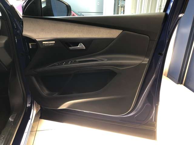 プジョー ３００８ ＧＴ ブルーＨＤＩ ディーゼルターボ R1年 (東北) 99