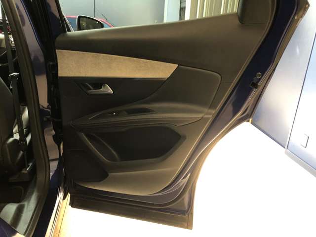 プジョー ３００８ ＧＴ ブルーＨＤＩ ディーゼルターボ R1年 (東北) 99