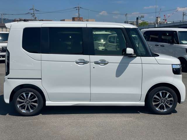 ホンダ Ｎ　ＢＯＸ カスタム ６６０ R6年 (近畿) 99