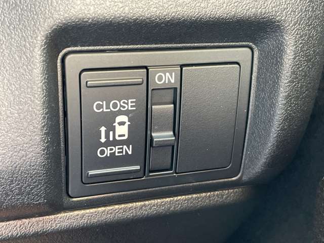 ホンダ Ｎ　ＢＯＸ カスタム ６６０ R6年 (近畿) 99