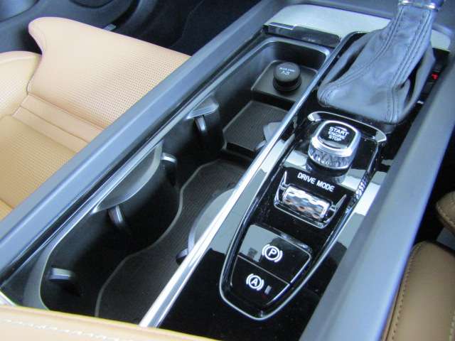 ボルボ Ｖ６０ Ｔ５　インスクリプション H30年 (四国) 99