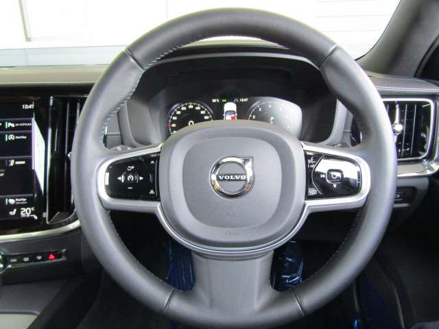 ボルボ Ｖ６０ Ｔ５　インスクリプション H30年 (四国) 99