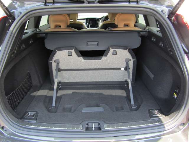 ボルボ Ｖ６０ Ｔ５　インスクリプション H30年 (四国) 99