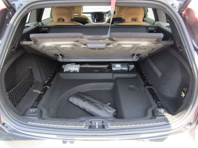 ボルボ Ｖ６０ Ｔ５　インスクリプション H30年 (四国) 99