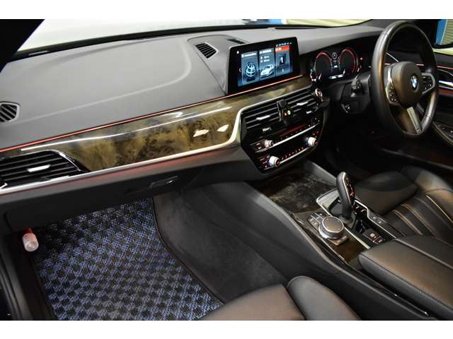 ＢＭＷ ５シリーズ ５２３Ｄ Ｍスポーツ ディーゼルターボ H29年 (関東) 99