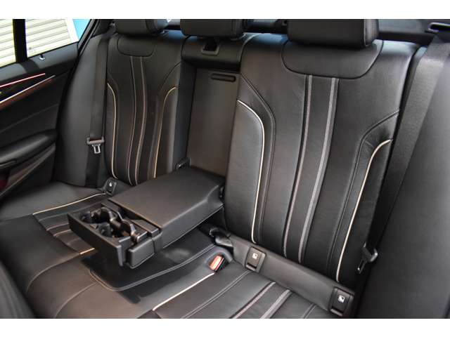 ＢＭＷ ５シリーズ ５２３Ｄ Ｍスポーツ ディーゼルターボ H29年 (関東) 99