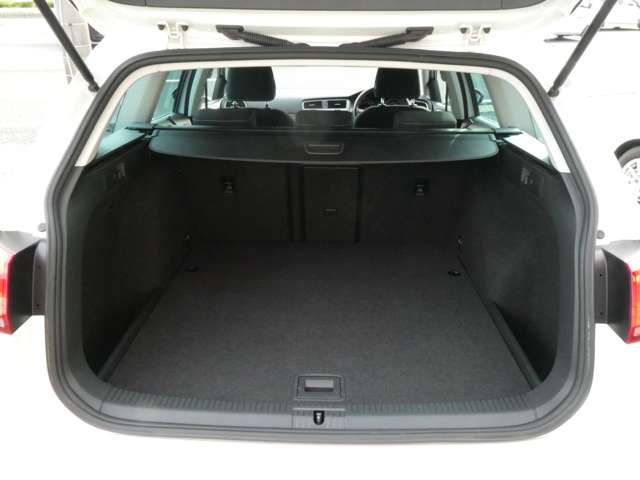 フォルクスワーゲン ゴルフヴァリアント ラウンジ H27年 (関東) 99