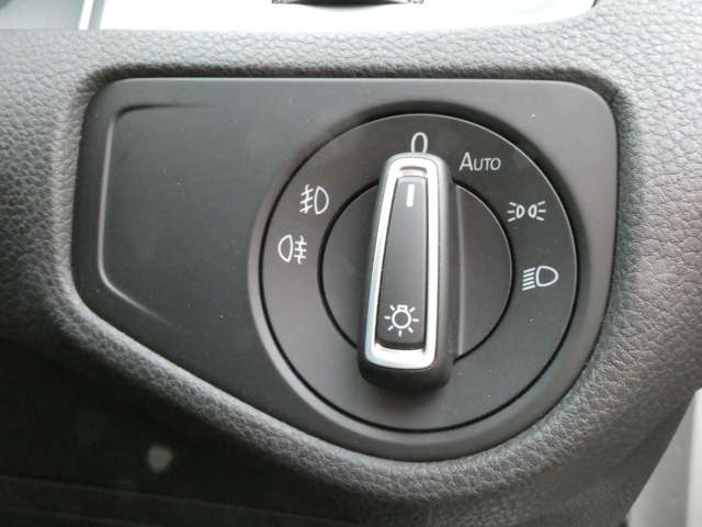 フォルクスワーゲン ゴルフヴァリアント ラウンジ H27年 (関東) 99