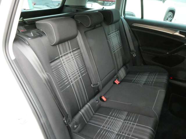 フォルクスワーゲン ゴルフヴァリアント ラウンジ H27年 (関東) 99