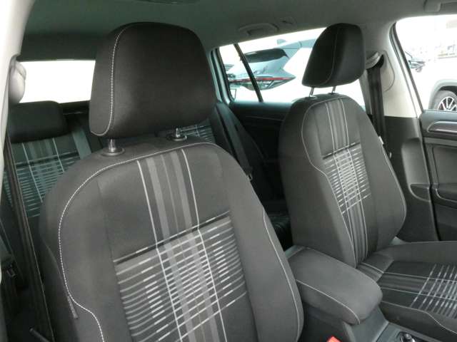 フォルクスワーゲン ゴルフヴァリアント ラウンジ H27年 (関東) 99