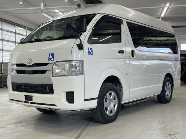 トヨタ ハイエースバン ３．０ ウェルキャブ Ｂタイプ ロング ディーゼルターボ ４ＷＤ H29年 (北海道) 99
