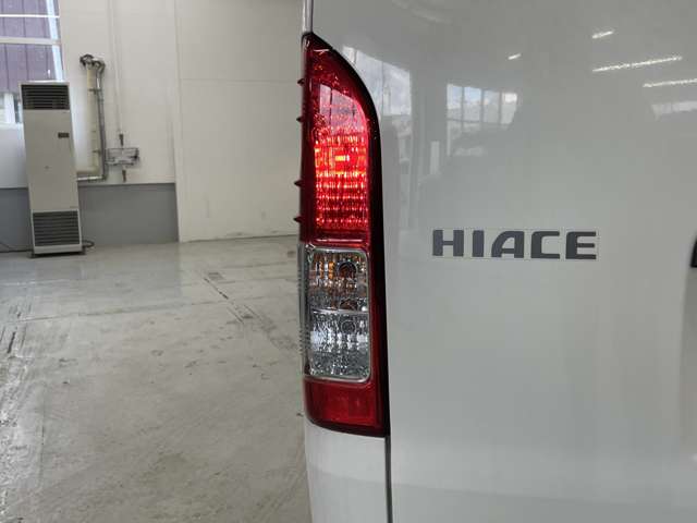 トヨタ ハイエースバン ３．０ ウェルキャブ Ｂタイプ ロング ディーゼルターボ ４ＷＤ H29年 (北海道) 99