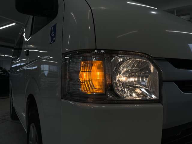 トヨタ ハイエースバン ３．０ ウェルキャブ Ｂタイプ ロング ディーゼルターボ ４ＷＤ H29年 (北海道) 99