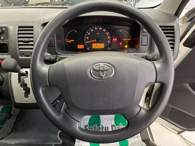 トヨタ ハイエースバン ３．０ ウェルキャブ Ｂタイプ ロング ディーゼルターボ ４ＷＤ H29年 (北海道) 99