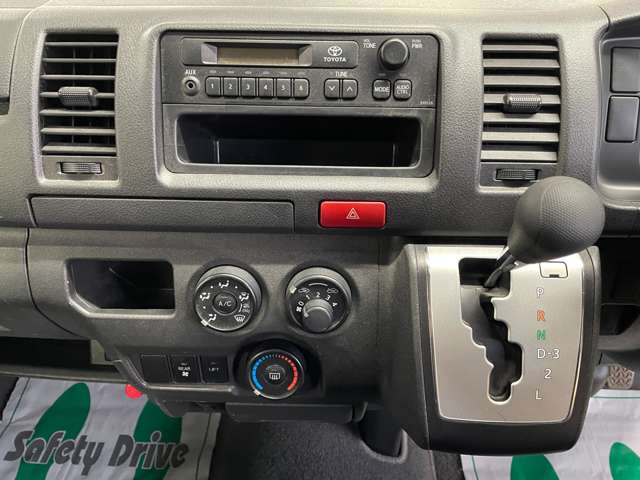 トヨタ ハイエースバン ３．０ ウェルキャブ Ｂタイプ ロング ディーゼルターボ ４ＷＤ H29年 (北海道) 99