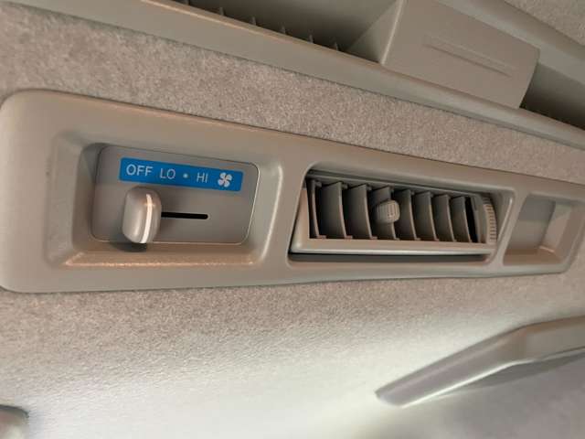 トヨタ ハイエースバン ３．０ ウェルキャブ Ｂタイプ ロング ディーゼルターボ ４ＷＤ H29年 (北海道) 99