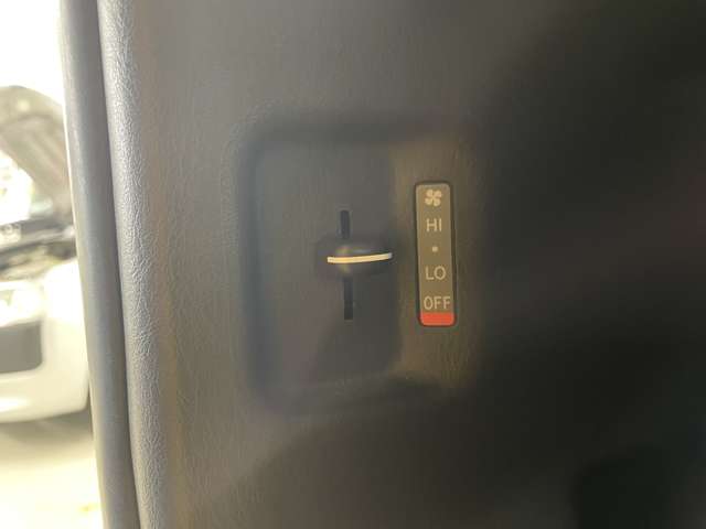 トヨタ ハイエースバン ３．０ ウェルキャブ Ｂタイプ ロング ディーゼルターボ ４ＷＤ H29年 (北海道) 99