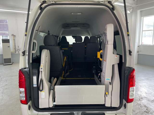 トヨタ ハイエースバン ３．０ ウェルキャブ Ｂタイプ ロング ディーゼルターボ ４ＷＤ H29年 (北海道) 99