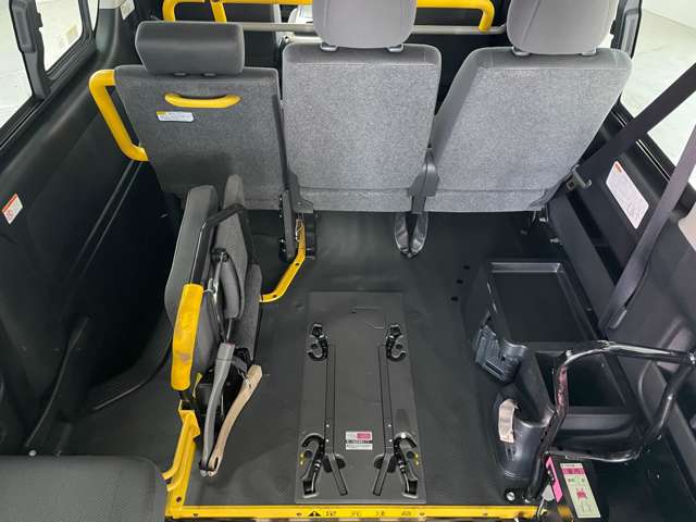 トヨタ ハイエースバン ３．０ ウェルキャブ Ｂタイプ ロング ディーゼルターボ ４ＷＤ H29年 (北海道) 99