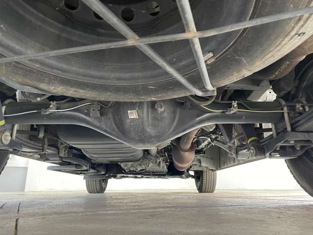 トヨタ ハイエースバン ３．０ ウェルキャブ Ｂタイプ ロング ディーゼルターボ ４ＷＤ H29年 (北海道) 99