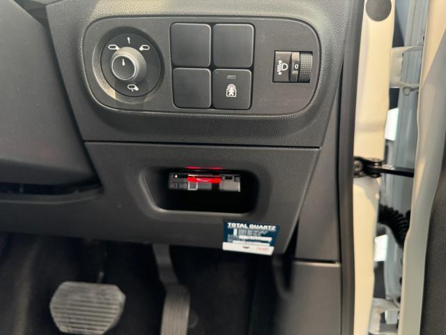 シトロエン Ｃ３ ＭＯＤＥＲＮ ＳＡＬＯＮ R3年 (中国) 99