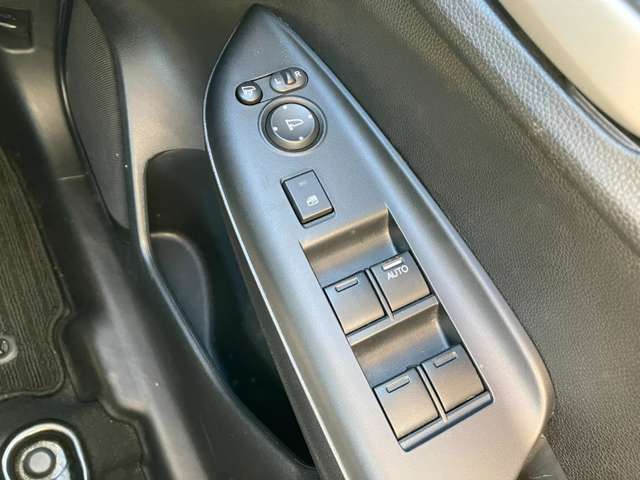 ホンダ シャトル １．５ ハイブリッド Ｘ スタイルエディション ４ＷＤ H28年 (北海道) 99