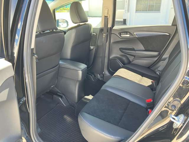 ホンダ シャトル １．５ ハイブリッド Ｘ スタイルエディション ４ＷＤ H28年 (北海道) 99