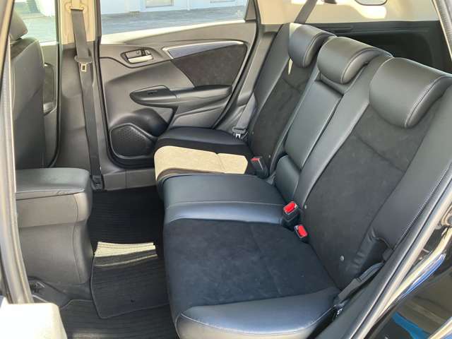 ホンダ シャトル １．５ ハイブリッド Ｘ スタイルエディション ４ＷＤ H28年 (北海道) 99