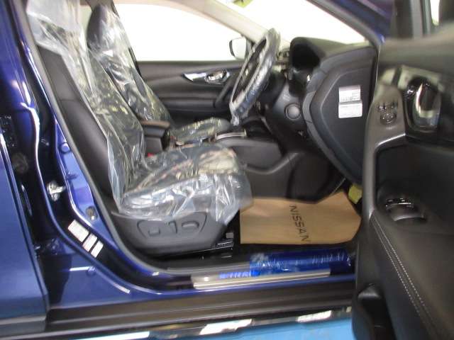 日産 エクストレイル ２．０ ２０ＸＩ ＶセレクションエクストリーマーＸ ３列車 ４ＷＤ R3年 (九州・沖縄) 99