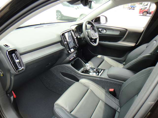 ボルボ ＸＣ４０ アルティメット Ｂ４ ＡＷＤ ４ＷＤ R6年 (東北) 99