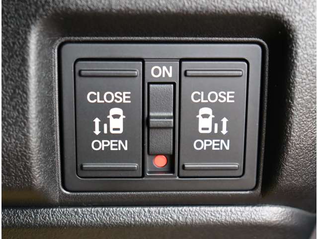 ホンダ Ｎ　ＢＯＸ カスタム ６６０ ターボ R6年 (関東) 99