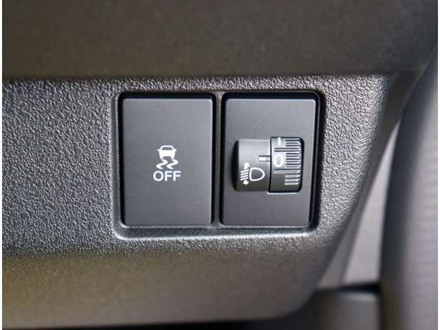 ホンダ Ｎ　ＢＯＸ カスタム ６６０ ターボ R6年 (関東) 99