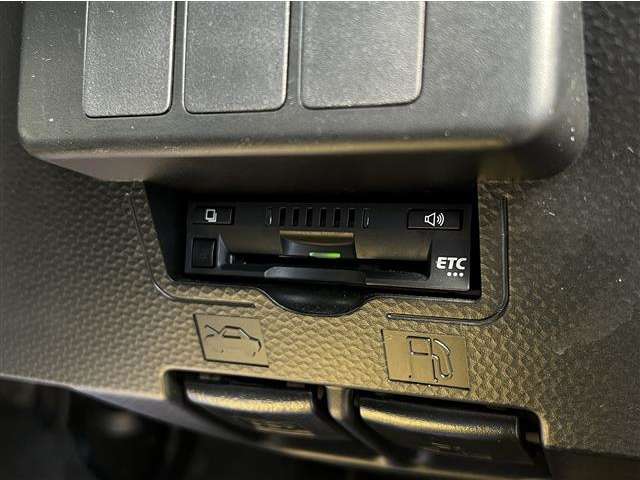 トヨタ タンク １．０ カスタム Ｇ H29年 (関東) 99