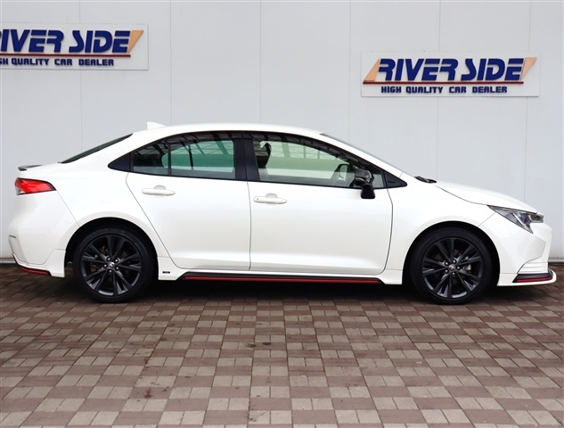 トヨタ カローラ １．８ ハイブリッド ＷＸＢ R1年 (関東) 99