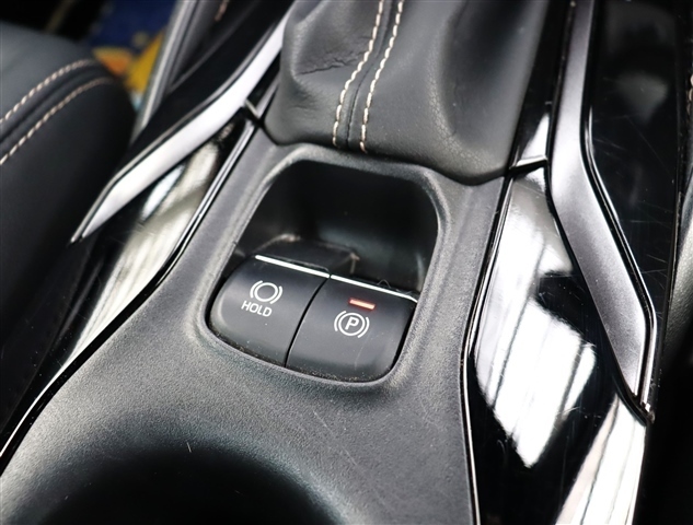 トヨタ カローラ １．８ ハイブリッド ＷＸＢ R1年 (関東) 99