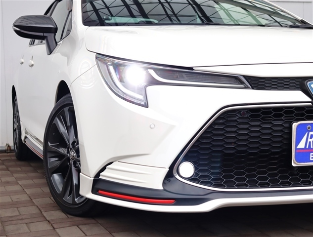 トヨタ カローラ １．８ ハイブリッド ＷＸＢ R1年 (関東) 99