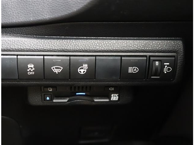 トヨタ カローラ １．８ ハイブリッド ＷＸＢ R1年 (関東) 99