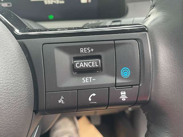 日産 ノート １．２ Ｘ ＦＯＵＲ ４ＷＤ R4年 (東北) 99